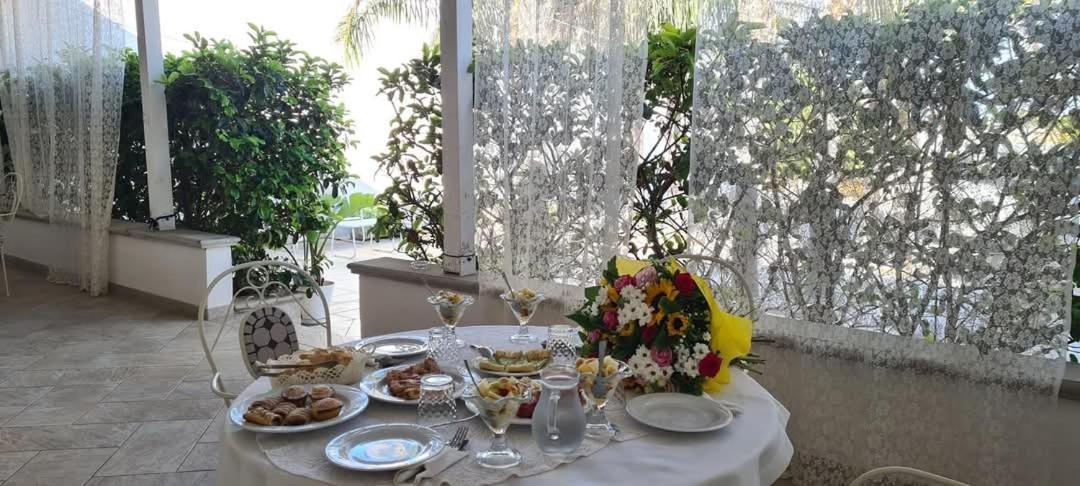 Casa Poesia Bed & Breakfast Torre San Giovanni Ugento Exterior foto